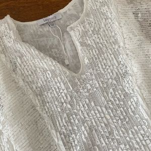 NWT: Boutique White lined TOP